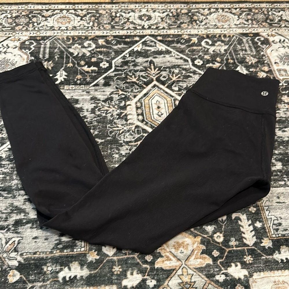 Lululemon black legging size 4